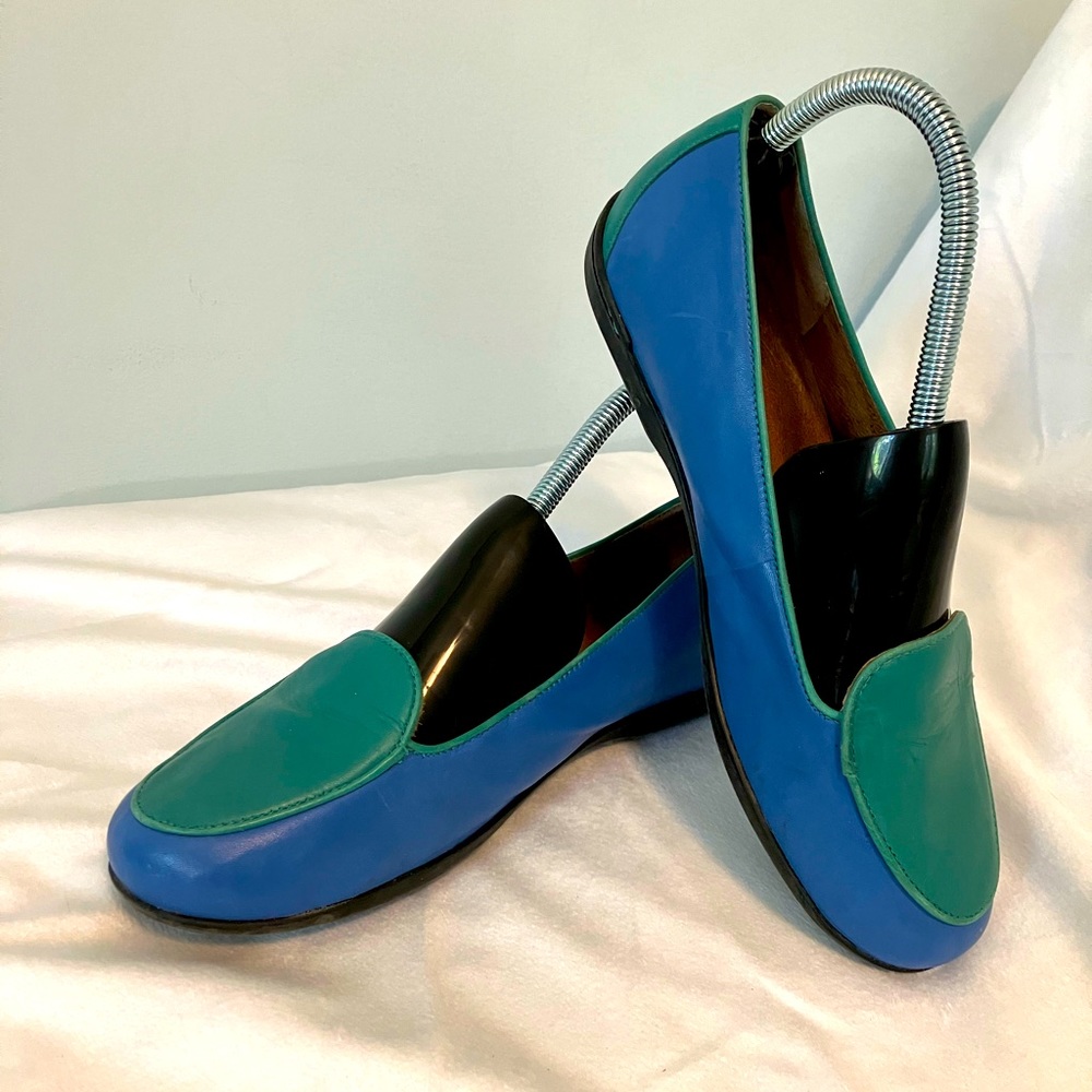 DANSKO Women’s 37. RARE Blue and Teal pumps. Great used condition!